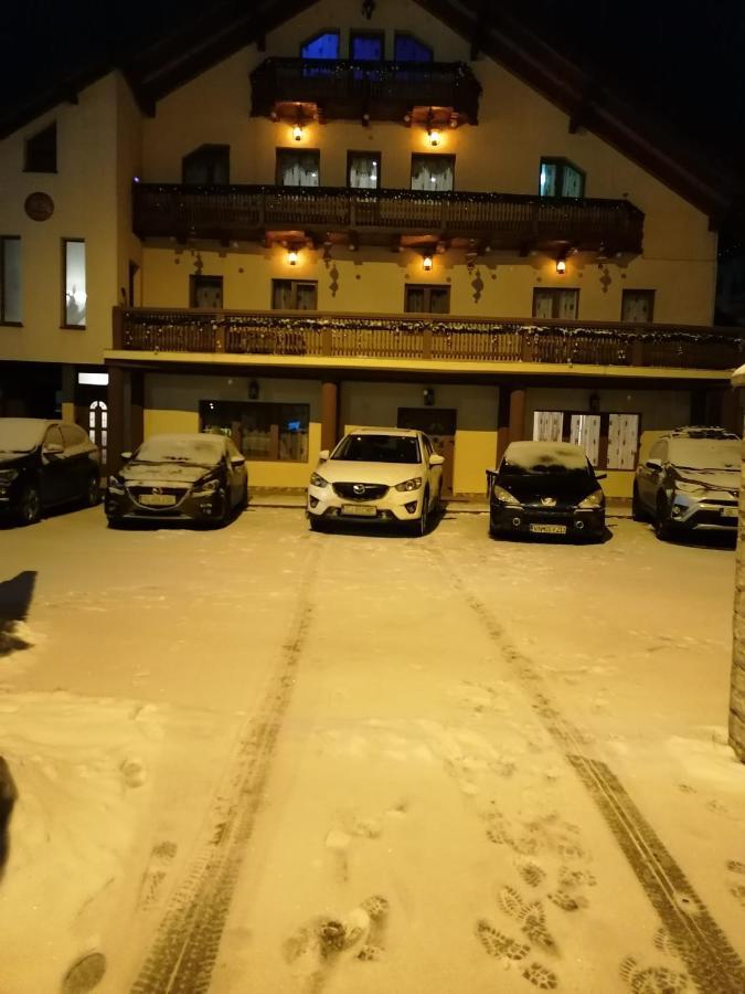 Hotel Casa Poenaru Câmpulung Moldovenesc Exterior foto